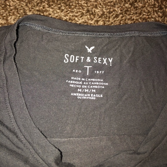 🚨T-Shirt Bundle!!!!🚨 - Picture 6 of 6